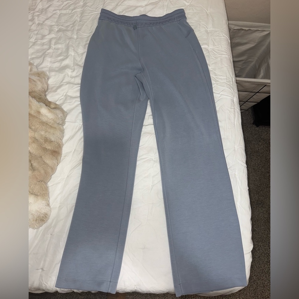 Lululemon light blue Softstreme High Rise Pants Size 8 Length 31’
